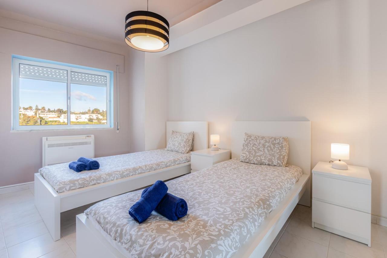 Max Crib - Seafront 2 Bedroom Apart With Ac And Private Parking In Armacao De Pera Luaran gambar